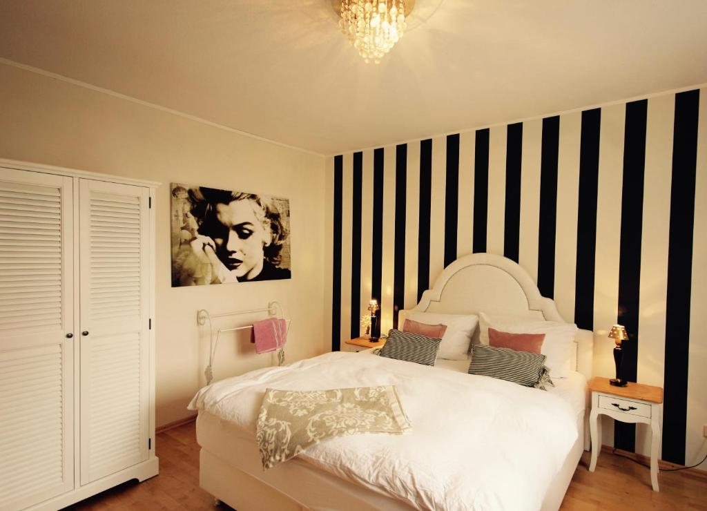 Ferienwohnung Louise 50 m zum See room 5
